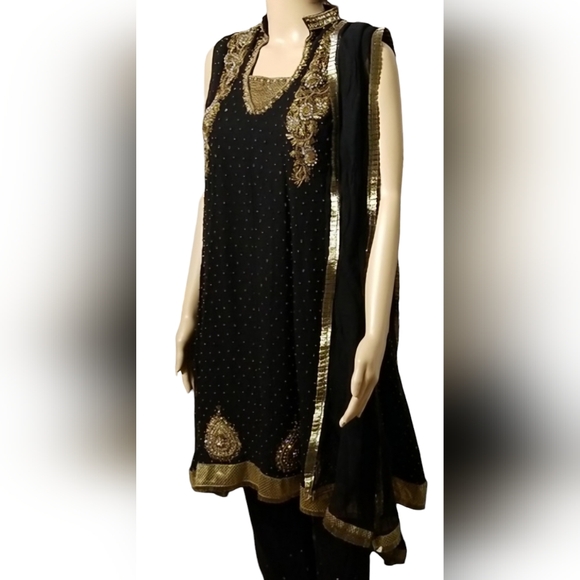 Ethnic Indian Ladies Embroidered /Beaded Formalwear Dress / Sz S-M / Bla… - Picture 6 of 17